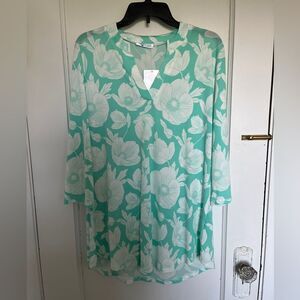 Mint green/white tunic by Mountain Mamas, Sm/Med, NWT